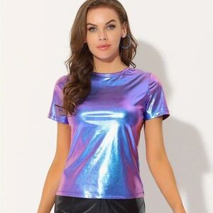 NWT! Purple shiny iridescent holographic short sleeve top, M.
